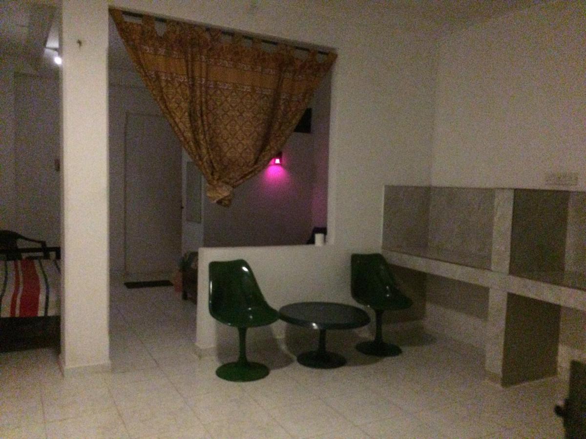 Rr House Hotel Colombo Buitenkant foto